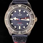 Tudor Pelagos 25707KN (2025) - Blue dial 42 mm Carbon case (2/4)
