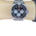 Breitling Chronomat 42 AB0134101B1A1 (2024) - Black dial 42 mm Steel case (2/8)