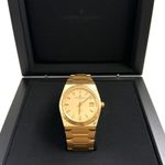 Vacheron Constantin Historiques 4200H/222J-B935 (2025) - Gold dial 37 mm Yellow Gold case (2/8)