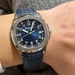 Patek Philippe Aquanaut 5168G-001 (2025) - Blauw wijzerplaat 42mm Witgoud (1/3)