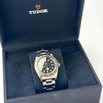 Tudor Black Bay 79230G (2022) - Black dial 41 mm Steel case (2/6)