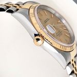 Rolex Datejust 36 16233 (2003) - Champagne wijzerplaat 36mm Goud/Staal (8/8)