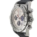 Breitling Chronomat 44 Airborne AB01154G/G786 (2014) - Silver dial 44 mm Steel case (6/8)