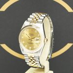 Rolex Datejust 36 16233 (1996) - Gold dial 36 mm Gold/Steel case (2/7)