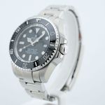 Rolex Sea-Dweller Deepsea 116660 (2018) - Black dial 44 mm Steel case (2/8)