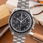 Omega Speedmaster Professional Moonwatch 310.30.42.50.01.002 (Unknown (random serial)) - Black dial 42 mm Steel case (3/8)