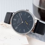 NOMOS Tangente Neomatik 142 (2023) - Blue dial 39 mm Steel case (2/8)