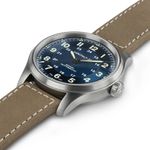 Hamilton Khaki Field Titanium H70545540 (2024) - Blauw wijzerplaat 42mm Staal (2/6)