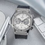 Hublot Classic Fusion Chronograph 521.NX.2610.LR (2020) - White dial 45 mm Titanium case (1/8)