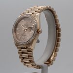 Rolex Day-Date 36 128345RBR (2022) - Pink dial 36 mm Rose Gold case (2/8)