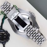 Rolex GMT-Master II 126710GRNR (2025) - Black dial 40 mm Steel case (6/8)