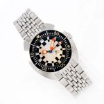 Doxa Sub 785.10.031.10 (2024) - Beige dial 43 mm Steel case (2/8)
