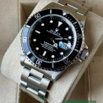 Rolex Submariner Date 16610 (1991) - Black dial 40 mm Steel case (3/7)