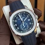 Patek Philippe Aquanaut 5968G-001 (2025) - Blue dial 42 mm White Gold case (1/6)