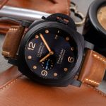 Panerai Luminor Marina 1950 3 Days Automatic PAM00661 (Unknown (random serial)) - Black dial 44 mm Carbon case (2/8)