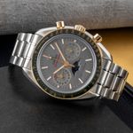 Omega Speedmaster Moonphase 304.23.44.52.06.001 (Unknown (random serial)) - Grey dial 44 mm Steel case (2/8)