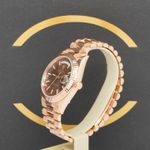 Rolex Day-Date 40 228235 (2016) - Brown dial 40 mm Rose Gold case (2/7)