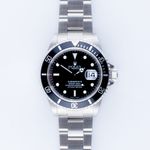 Rolex Submariner Date 16610 (1996) - Zwart wijzerplaat 40mm Staal (3/8)