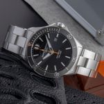 Baume & Mercier Clifton M0A10340 (Onbekend (willekeurig serienummer)) - Zwart wijzerplaat 42mm Staal (2/8)