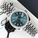 Rolex Datejust 41 126300 (2024) - Groen wijzerplaat 41mm Staal (1/8)