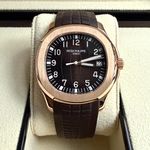 Patek Philippe Aquanaut 5167R (2023) - Brown dial 40 mm Rose Gold case (2/14)