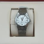 Omega Constellation 131.10.36.20.02.001 (2024) - Silver dial 36 mm Steel case (4/8)