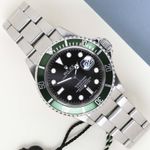 Rolex Submariner Date 16610LV (2010) - Zwart wijzerplaat 40mm Staal (1/8)