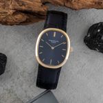 Patek Philippe Golden Ellipse 3548 (1970) - Blue dial 27 mm Yellow Gold case (1/8)