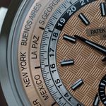 Patek Philippe Complications 5935A (2024) - 42mm Staal (2/5)