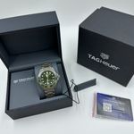 TAG Heuer Aquaracer 300M WBP208B.BF0631 (2023) - Green dial 43 mm Titanium case (3/8)