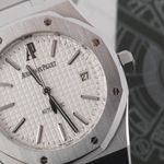 Audemars Piguet Royal Oak Selfwinding 15300ST.OO.1220ST.01 (Unknown (random serial)) - Silver dial 39 mm Steel case (2/8)