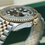 Rolex GMT-Master II 126713GRNR (2023) - Zwart wijzerplaat 40mm Goud/Staal (6/8)