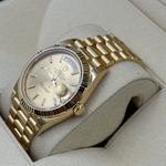 Rolex Day-Date 40 228238 (2024) - Champagne dial 40 mm Yellow Gold case (6/8)