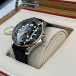 Omega Seamaster Diver 300 M 210.22.42.20.01.002 (2024) - Black dial 42 mm Steel case (4/8)