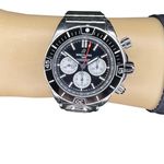 Breitling Chronomat AB0136251B1A2 (2024) - Zwart wijzerplaat 44mm Staal (1/8)