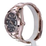 Rolex Sky-Dweller 326935 (2022) - Grey dial 42 mm Rose Gold case (3/8)
