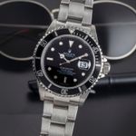 Rolex Submariner Date 16610T (2009) - Zwart wijzerplaat 40mm Staal (3/8)