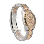 Rolex Datejust 36 126233 (2022) - Champagne wijzerplaat 36mm Staal (3/8)