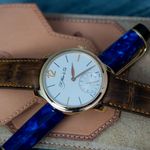 H. Moser & Cie. Endeavour 321.503-005 (2013) - White dial 40 mm Yellow Gold case (8/8)