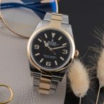 Rolex Explorer 124273 (Onbekend (willekeurig serienummer)) - Zwart wijzerplaat 36mm Goud/Staal (1/8)