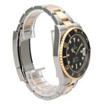Rolex Submariner Date 116613LN (2022) - Black dial 40 mm Gold/Steel case (4/8)