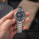 Omega Seamaster Planet Ocean 2201.50.00 (2010) - Black dial 42 mm Steel case (3/8)