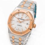 Audemars Piguet Royal Oak Selfwinding 15450SR.OO.1256SR.01 (2021) - Silver dial 37 mm Gold/Steel case (1/8)