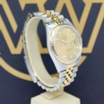 Rolex Datejust 36 16233 (1994) - Gold dial 36 mm Gold/Steel case (2/7)