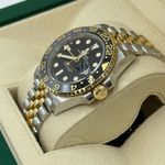 Rolex GMT-Master II 126713GRNR (2024) - Black dial 40 mm Gold/Steel case (6/8)