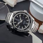 Omega Seamaster Planet Ocean 2200.50.00 (Onbekend (willekeurig serienummer)) - Zwart wijzerplaat 46mm Staal (2/8)