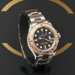 Rolex Yacht-Master 40 116621 (2017) - Black dial 40 mm Gold/Steel case (3/7)