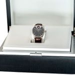 IWC Portuguese Tourbillon IW504207 (Onbekend (willekeurig serienummer)) - Grijs wijzerplaat 44mm Witgoud (5/5)