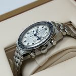 Omega Speedmaster 329.30.43.51.02.001 (2022) - Silver dial 43 mm Steel case (6/8)