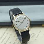 Patek Philippe Calatrava 3411 (1968) - Silver dial 36 mm Yellow Gold case (2/8)
